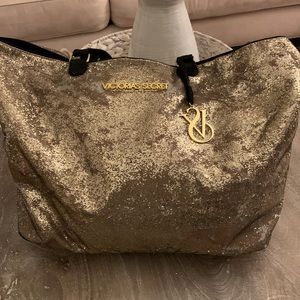 VICTORIA SECRET TOTE BAG & SMALlL BAG